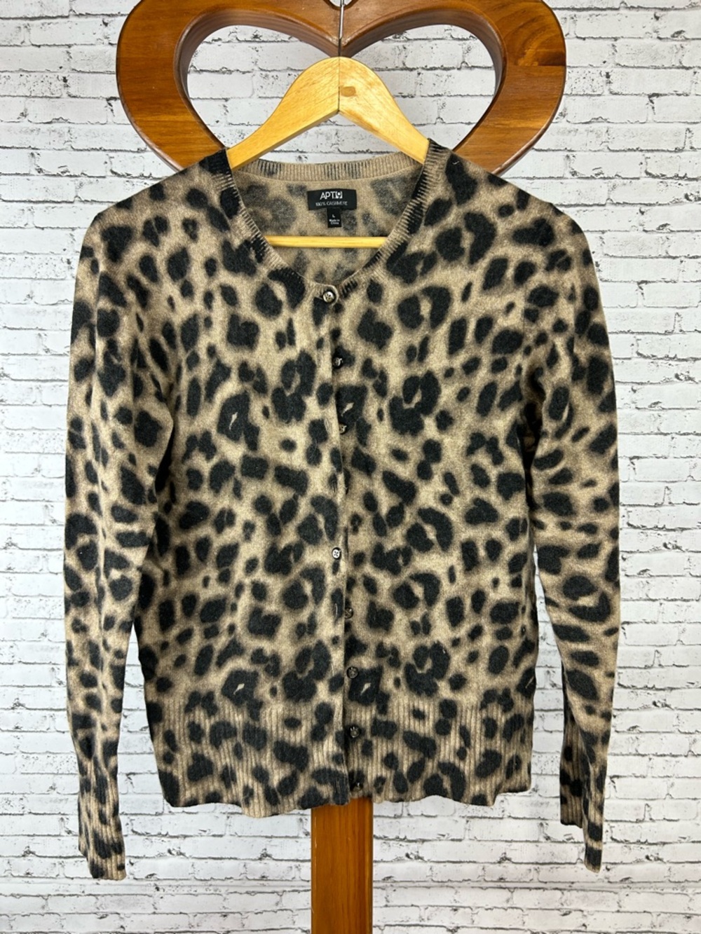 Apt. 9 | Animal Leopard Print 100% Cashmere Sweater in Beige and Black size L